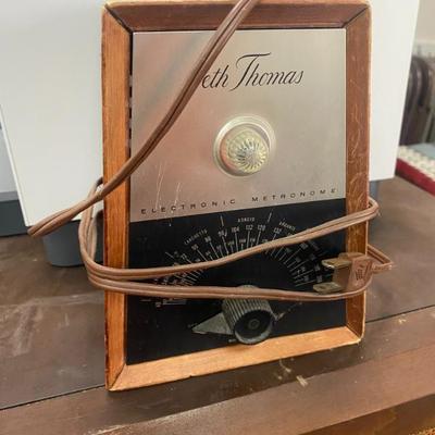 Sale Photo Thumbnail #66: Vintage Seth Thomas Metronome, electric 