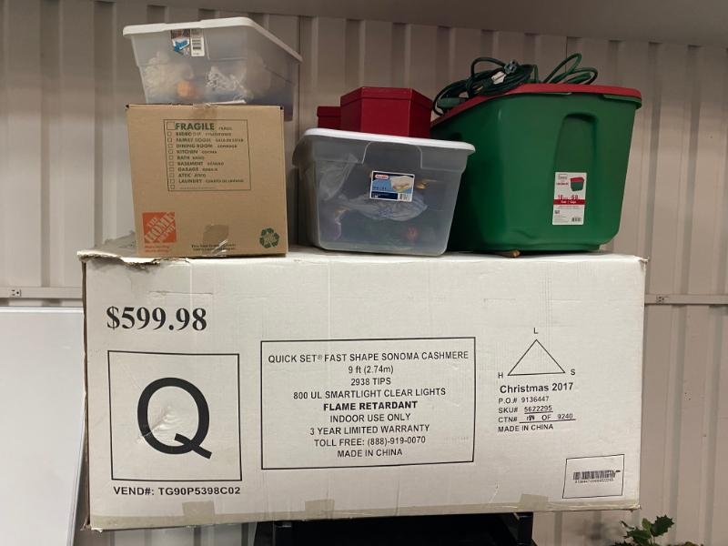 Sale Photo Thumbnail #3: 9 foot christmas tree