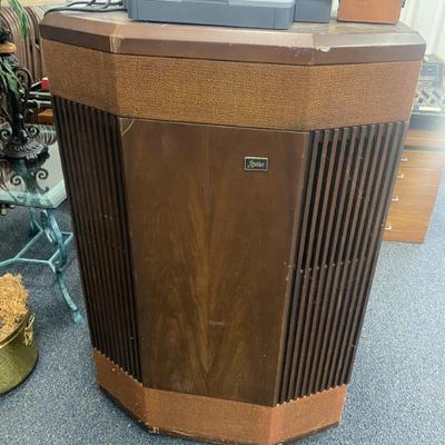 Sale Photo Thumbnail #64: Vintage Leslie Speaker, model 520