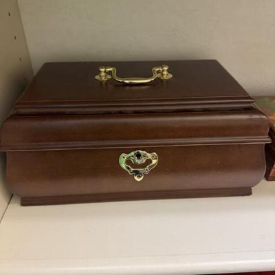 Sale Photo Thumbnail #70