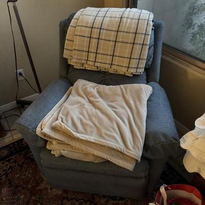 Sale Photo Thumbnail #76