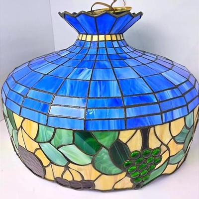 Tiffany-Style Stained Glass Light Fixture 