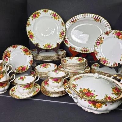 Royal Albert “Old Country Roses” China Service For 6 Plus Serving