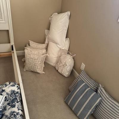 Sale Photo Thumbnail #81