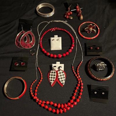 Red Statement Costume Jewelry Lot – Necklaces, Bracelets, Rings & Earrings (Multi-Piece Set)