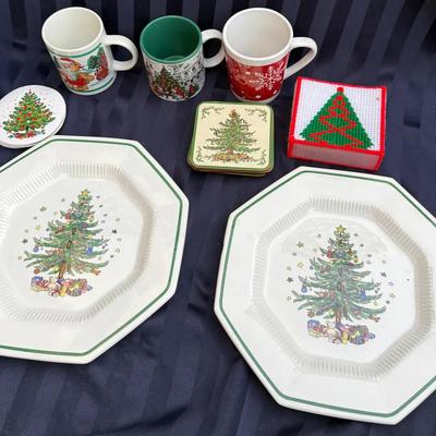 Vintage Nikko Classic Collection Christmas Tree Dinner Plates, Mugs & Holiday Accessories Lot