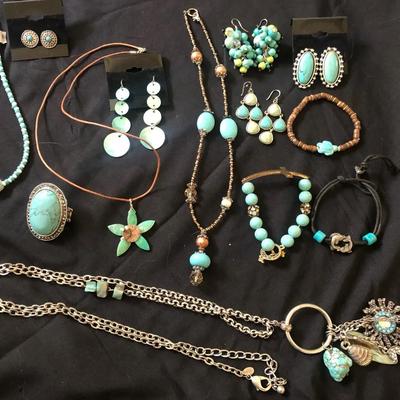 Boho Turquoise-Style Jewelry Lot – Necklaces, Bracelets, Earrings & Statement Pieces