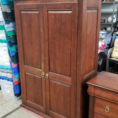 Sale Photo Thumbnail #33