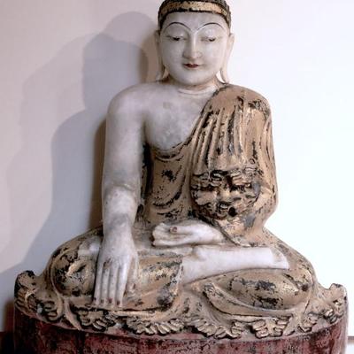 Sale Photo Thumbnail #3: Shan Period Burmese Gilt Quartz Crystal Buddha Shakyamuni