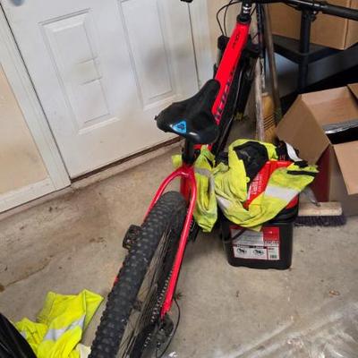 Sale Photo Thumbnail #2