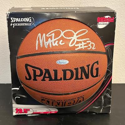 Sale Photo Thumbnail #119: Magic Johnson signed basketball