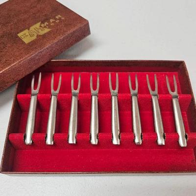 Sale Photo Thumbnail #123