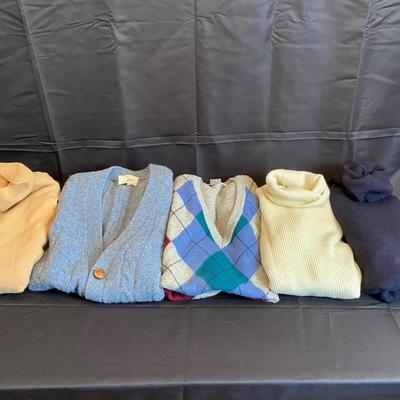 Vintage B. ALTMAN & CO. Sweater Lot (5) | 2 Vests & 3 Turtlenecks | Classic Luxury