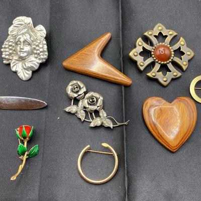 Vintage & Estate Brooch Lot - 8pc Collection: Art Nouveau Style, Wood Tones, & Floral Pins