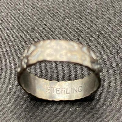 Sterling Silver Men’s Textured Band Ring