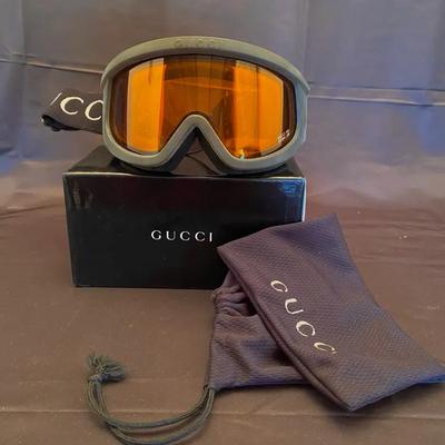 GUCCI Ski & Snowboard Goggles - Olive Green/Orange Mirror - With Case & Pouch