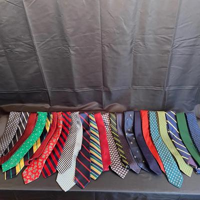 Mystery Lot of Preppy Men’s Neckties