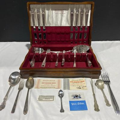 Vintage 1847 Roger’s Bros Silverplate Silverware Set 