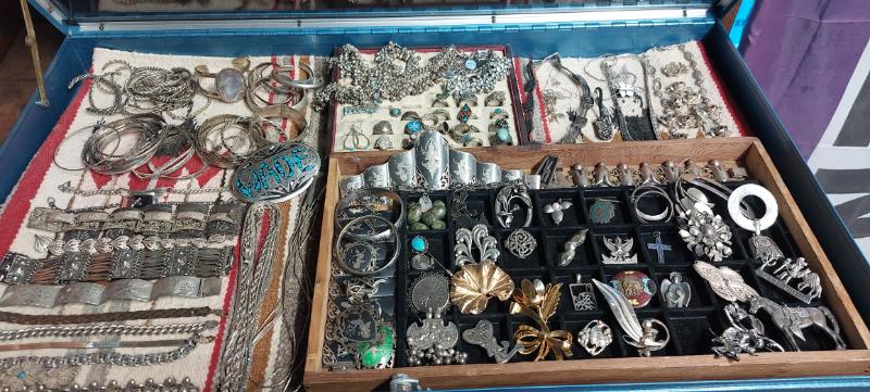 Sale Photo Thumbnail #15