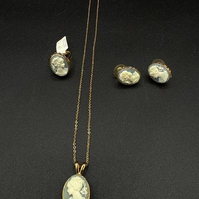 Sale Photo Thumbnail #44