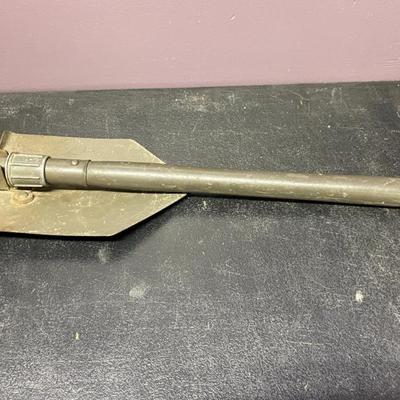 Folding Trench Shovel