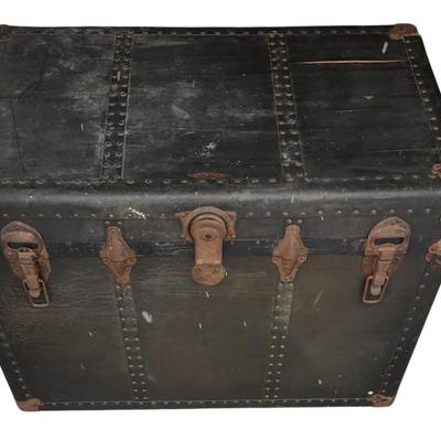 Antique Canvas & Metal Steamer Trunk 