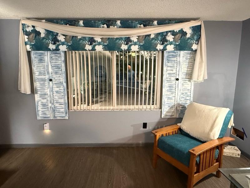 Sale Photo Thumbnail #44