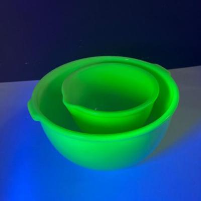 Vintage Jadeite Mixing Bowls — Classic Green Kitchenware Set