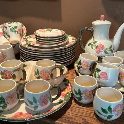 Gladding McBean Franciscan Plates, Cups & Service Dishware