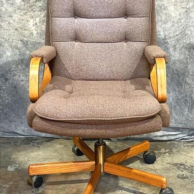 Sale Photo Thumbnail #110