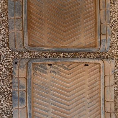 Set of 2 - Pair of Rubber Car Mats 17"x12"