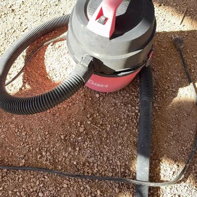 Hyper Tough Small Wet / Dry Vac