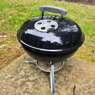Weber 14" Portable Charcoal Grill Smokey Joe