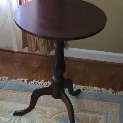 Petite Wooden Pedestal Table