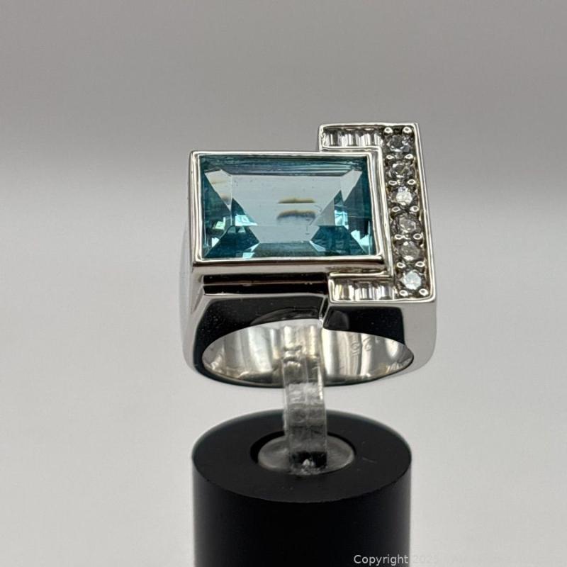 Sale Photo Thumbnail #25