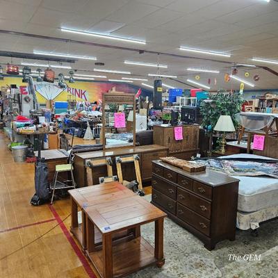 Sale Photo Thumbnail #13