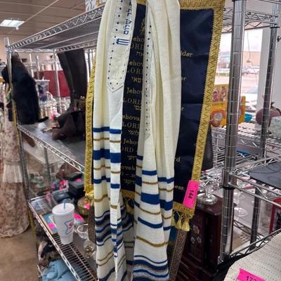 Sale Photo Thumbnail #148