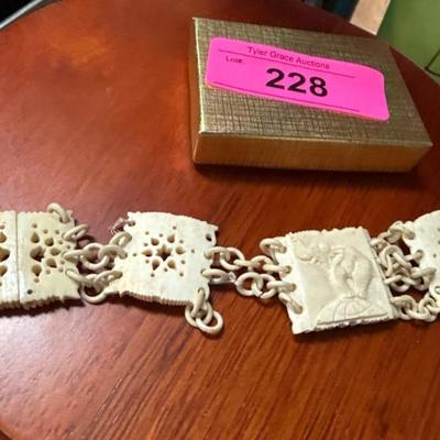 Sale Photo Thumbnail #244