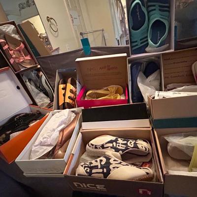 Sale Photo Thumbnail #79