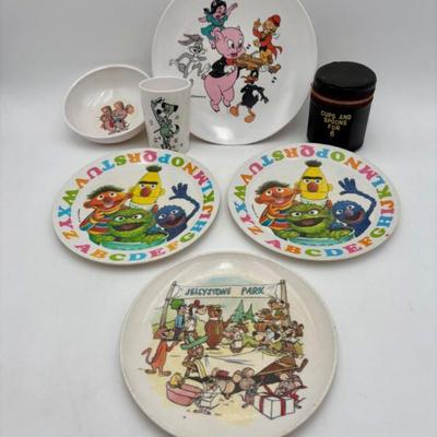 Secret Snack Attack - Hanna Barbera, Looney Tunes & Sesame Street