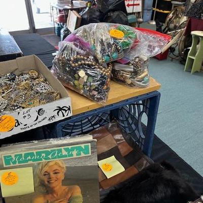 Sale Photo Thumbnail #22