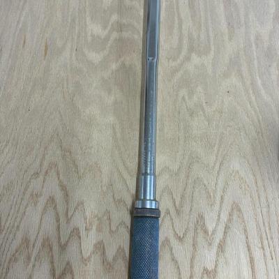 Snap- on torque wrench QJR 3200, 10 to 200 ft lbs &50.00