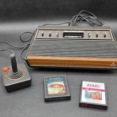 Vintage Atari Gaming System with (2) Games