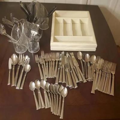 Lenox "Esquire" Silverware Set for 10
