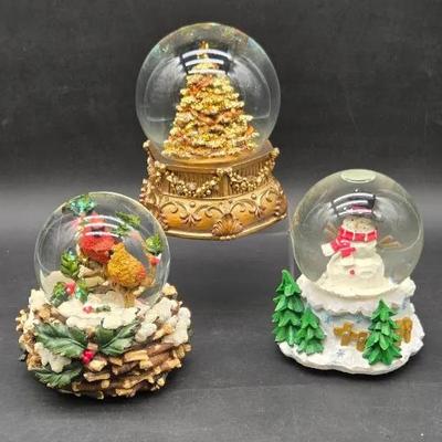 (3) Holiday Musical Snowglobes