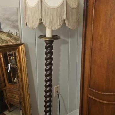 Sale Photo Thumbnail #43: Great lamp!
