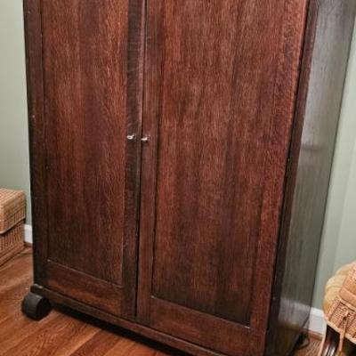 Sale Photo Thumbnail #58: Wardrobe 