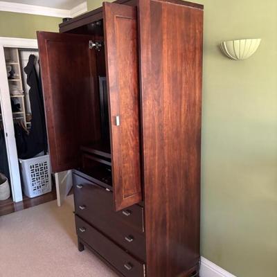 Sale Photo Thumbnail #42