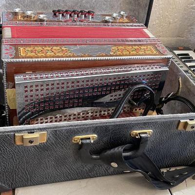 Sale Photo Thumbnail #260