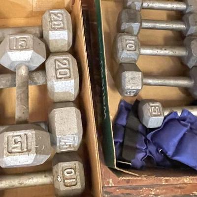 Sale Photo Thumbnail #192